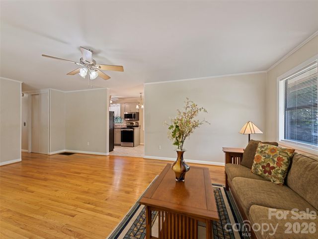 713 Brown Avenue, Waynesville, NC 28786