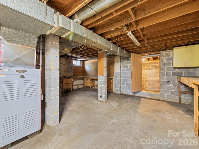 713 Brown Avenue, Waynesville, NC 28786