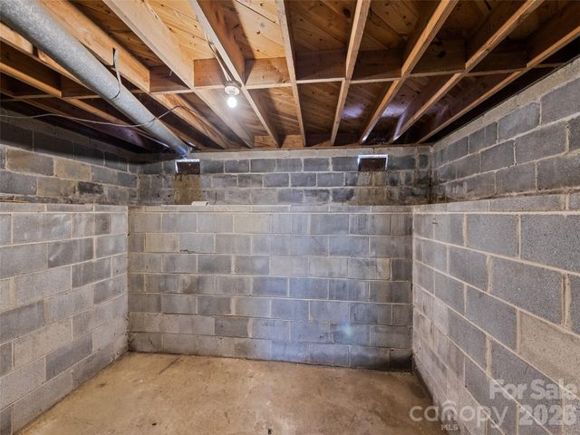 713 Brown Avenue, Waynesville, NC 28786