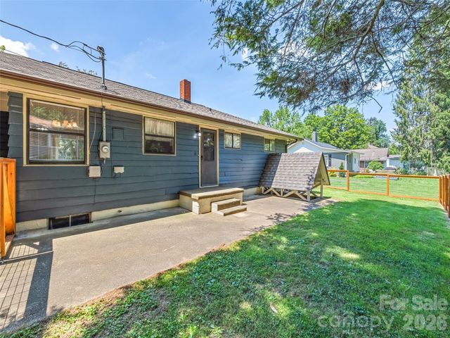 713 Brown Avenue, Waynesville, NC 28786