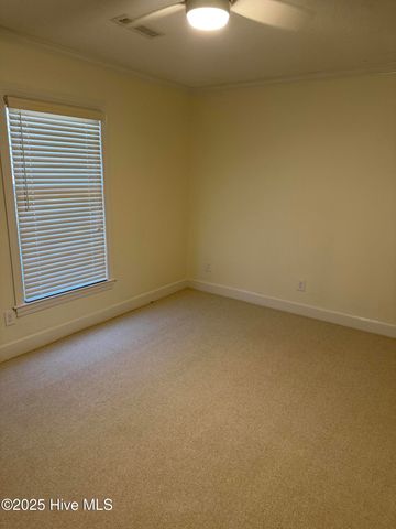 809 Greenbriar Road, Kinston, NC 28501