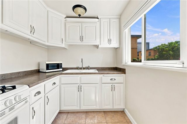 5701 Fair, North Hollywood, CA 91601