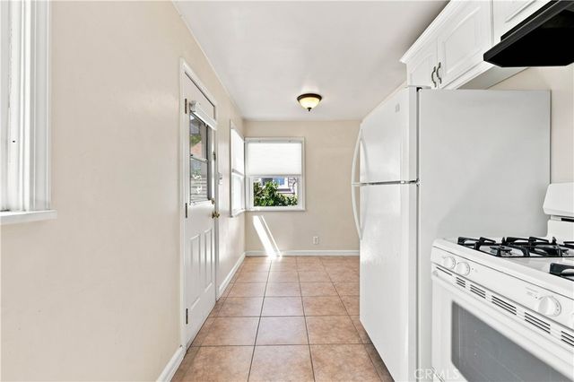 5701 Fair, North Hollywood, CA 91601