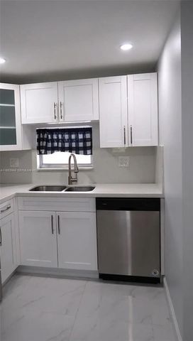 691 S Hollybrook Drive 208, Pembroke Pines, FL 33025