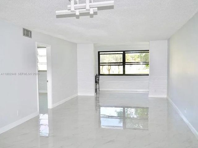 691 S Hollybrook Drive 208, Pembroke Pines, FL 33025