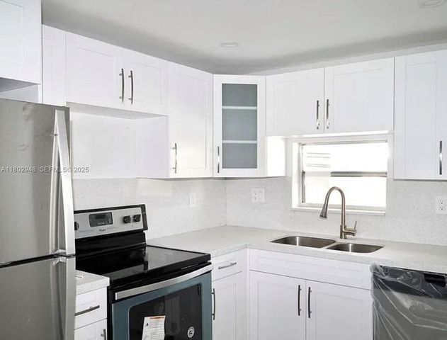 691 S Hollybrook Drive 208, Pembroke Pines, FL 33025