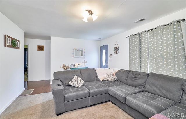 595 Cap Au Gris Street, Troy, MO 63379