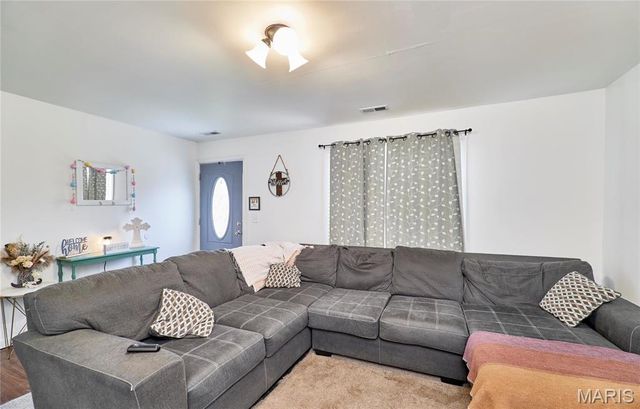 595 Cap Au Gris Street, Troy, MO 63379