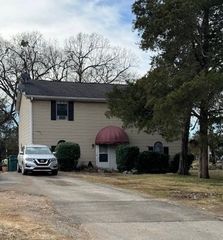 126 Holloway Dr, Lebanon, TN 37087