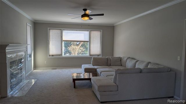 4912 Oak River Drive, Troy, MI 48098