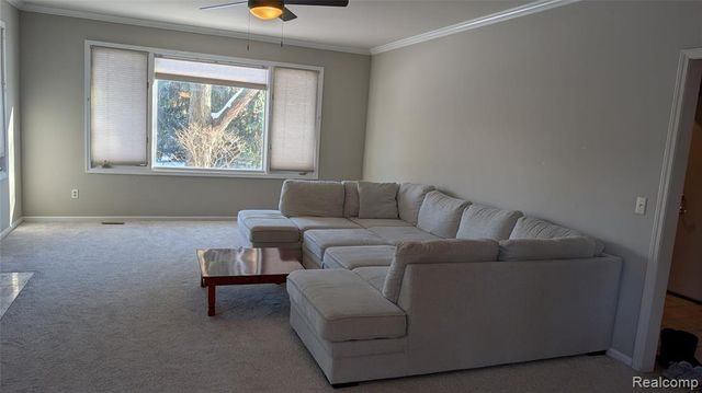 4912 Oak River Drive, Troy, MI 48098