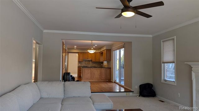 4912 Oak River Drive, Troy, MI 48098