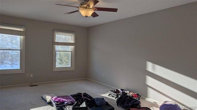 4912 Oak River Drive, Troy, MI 48098