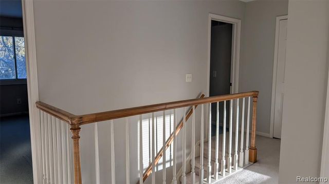 4912 Oak River Drive, Troy, MI 48098