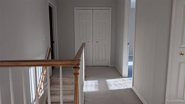 4912 Oak River Drive, Troy, MI 48098