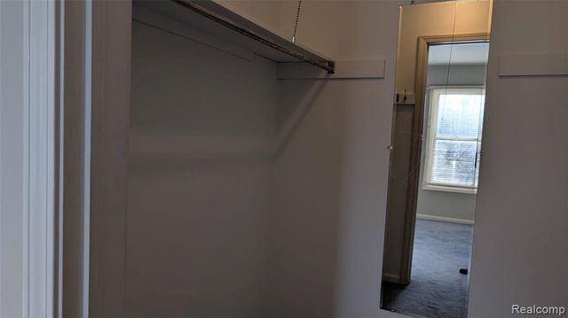 4912 Oak River Drive, Troy, MI 48098