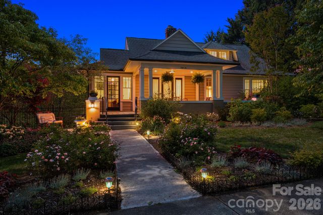 52 Edwin Place, Asheville, NC 28801