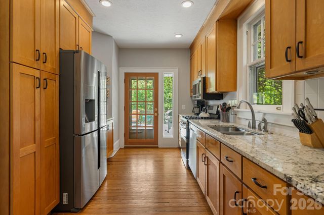 52 Edwin Place, Asheville, NC 28801