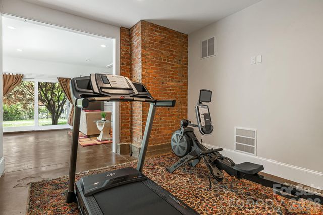 52 Edwin Place, Asheville, NC 28801