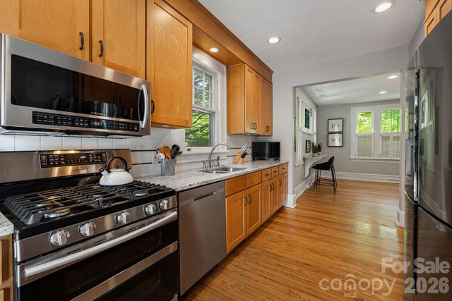52 Edwin Place, Asheville, NC 28801
