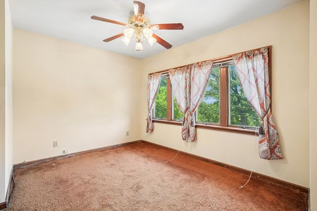 1571 34th Avenue, Moline, IL 61265
