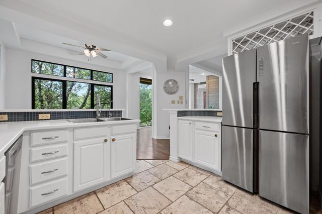 1000 Liberty Park DR 407, Austin, TX 78746