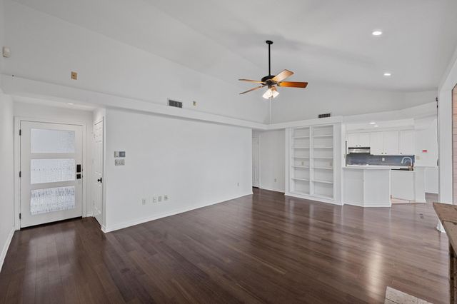 1000 Liberty Park DR 407, Austin, TX 78746