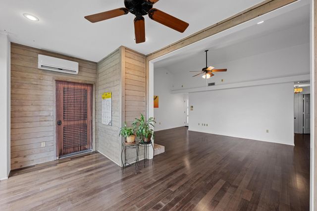 1000 Liberty Park DR 407, Austin, TX 78746