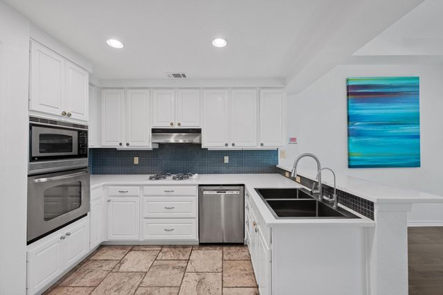 1000 Liberty Park DR 407, Austin, TX 78746