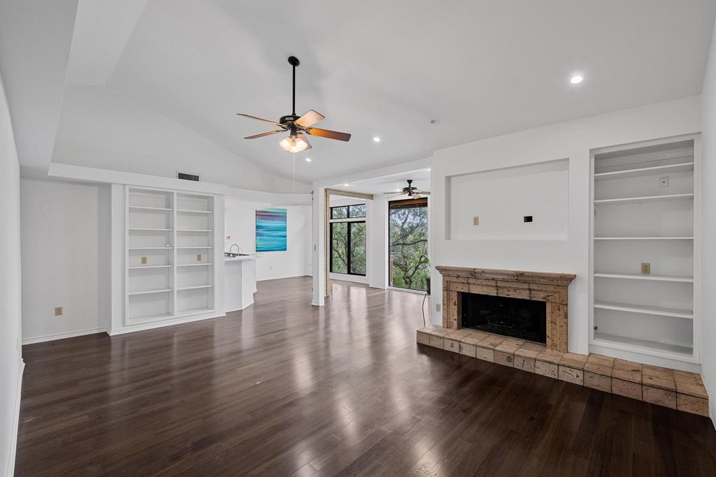 1000 Liberty Park DR 407, Austin, TX 78746