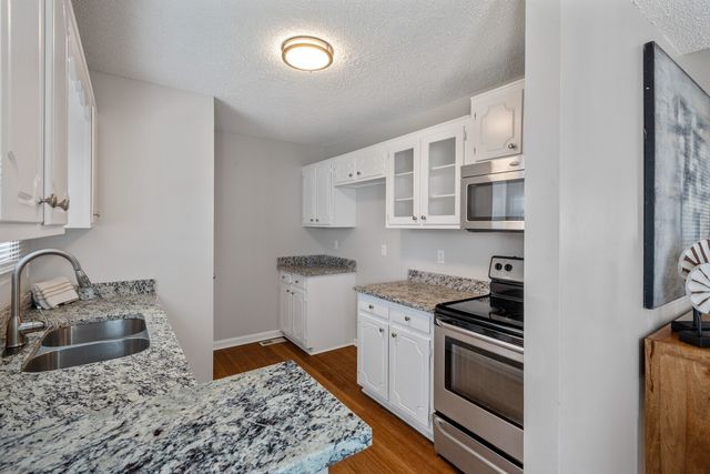 1617 Alsdale Rd, Mount Juliet, TN 37122