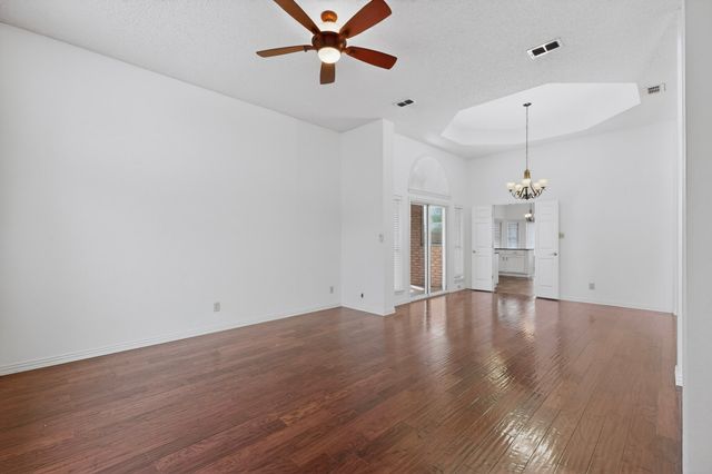 5821 Madison Drive, The Colony, TX 75056