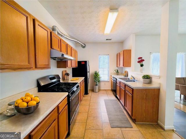 619 Kenridge Way, Suwanee, GA 30024