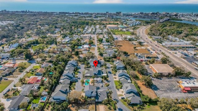 11722 CURRIE LANE F2, Largo, FL 33774