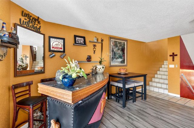 11722 CURRIE LANE F2, Largo, FL 33774