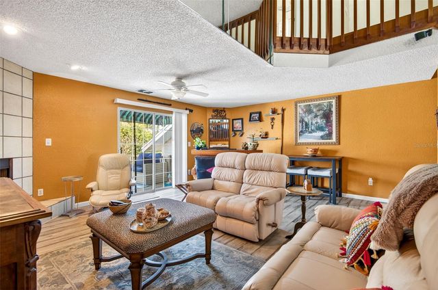 11722 CURRIE LANE F2, Largo, FL 33774