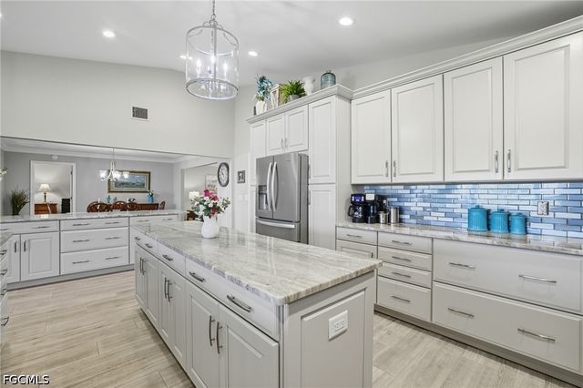 1203 N Brandywine CIR, Fort Myers, FL 33919