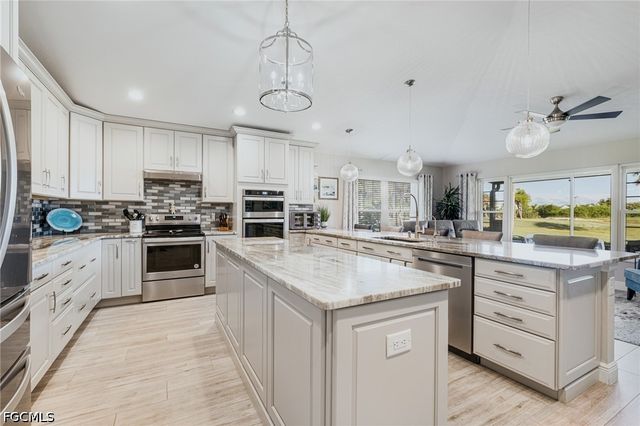1203 N Brandywine CIR, Fort Myers, FL 33919