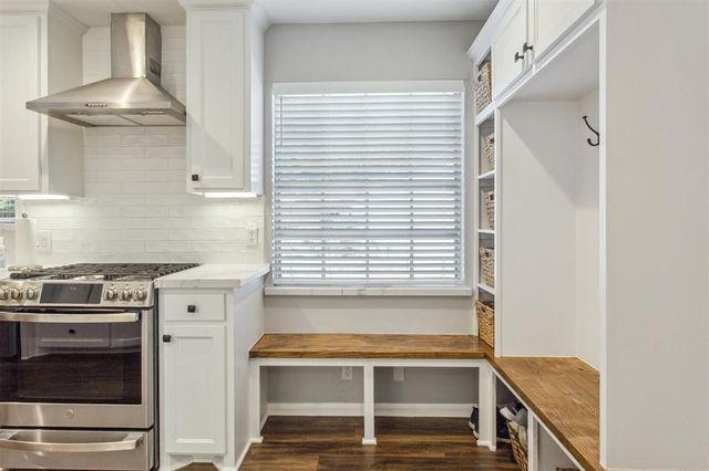 1819 Laurel Oaks Drive, Richmond, TX 77469