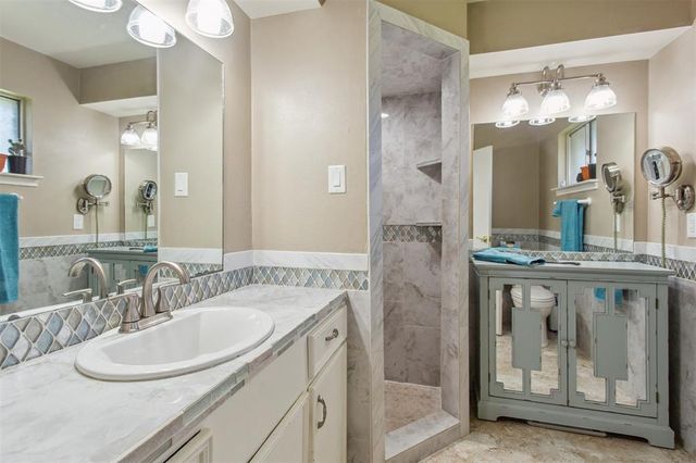 1819 Laurel Oaks Drive, Richmond, TX 77469
