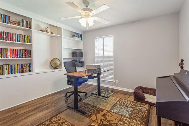 1819 Laurel Oaks Drive, Richmond, TX 77469