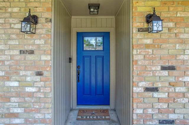1819 Laurel Oaks Drive, Richmond, TX 77469