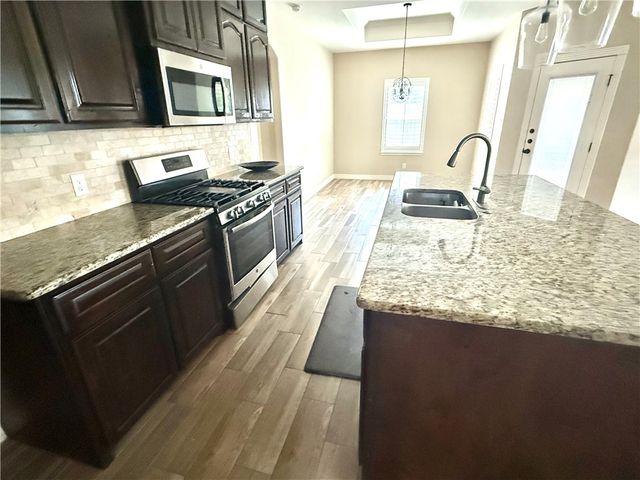 5805 Bella Di Giorno Dr, Corpus Christi, TX 78414