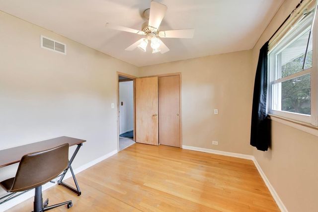 803 E Valley Lane, Arlington Heights, IL 60004