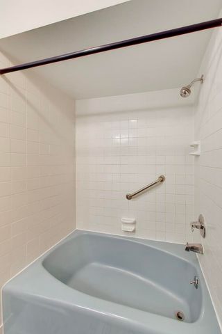 803 E Valley Lane, Arlington Heights, IL 60004