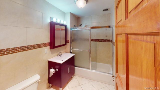 84-14 143rd Street 2E, Briarwood, NY 11435
