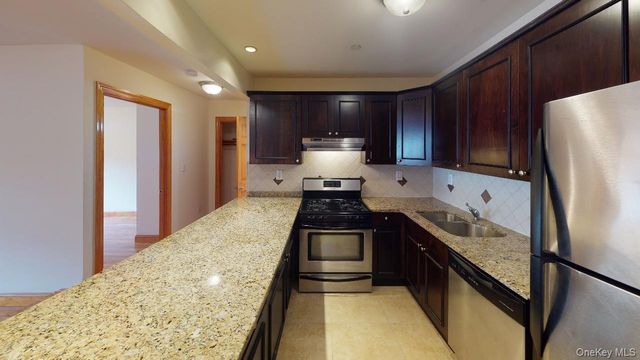 84-14 143rd Street 2E, Briarwood, NY 11435