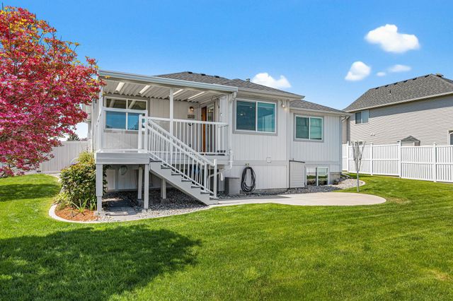 1925 S St Charles Rd, Spokane Valley, WA 99037