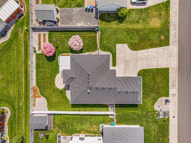1925 S St Charles Rd, Spokane Valley, WA 99037