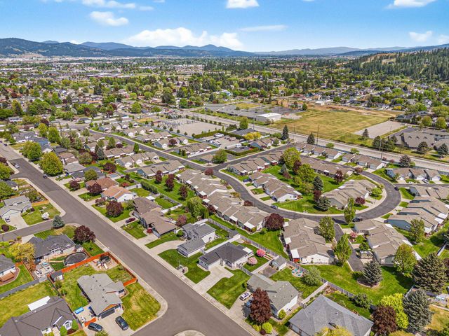1925 S St Charles Rd, Spokane Valley, WA 99037